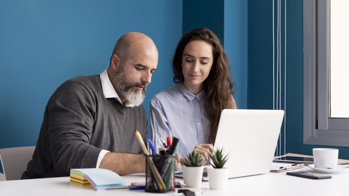 Accompagnement des démarches administratives et aide informatique
